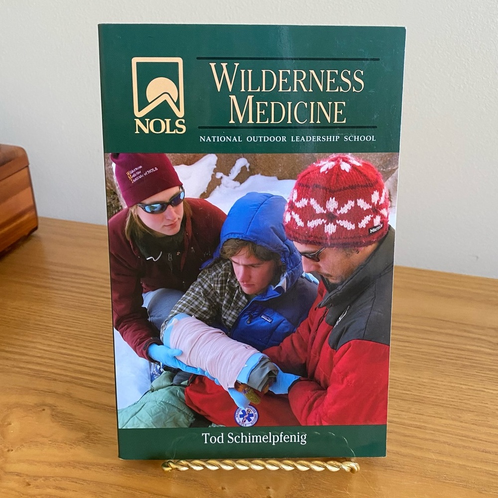 NOLS Wilderness Medicine Tod Schimelpfenig 2008 Trade Paperback Outdoor Survival